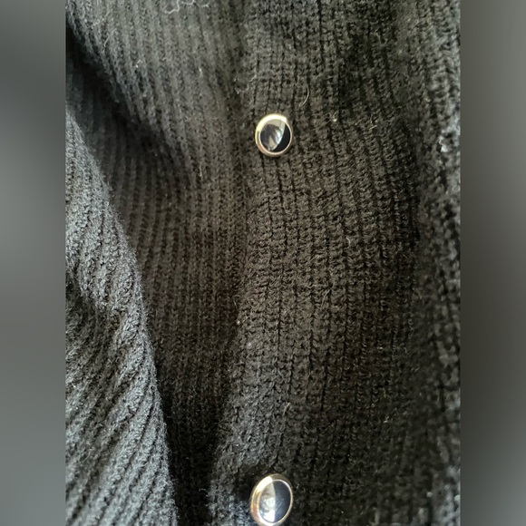 Aritzia Wilfred button down cardigan size Xs - Picture 5 of 5